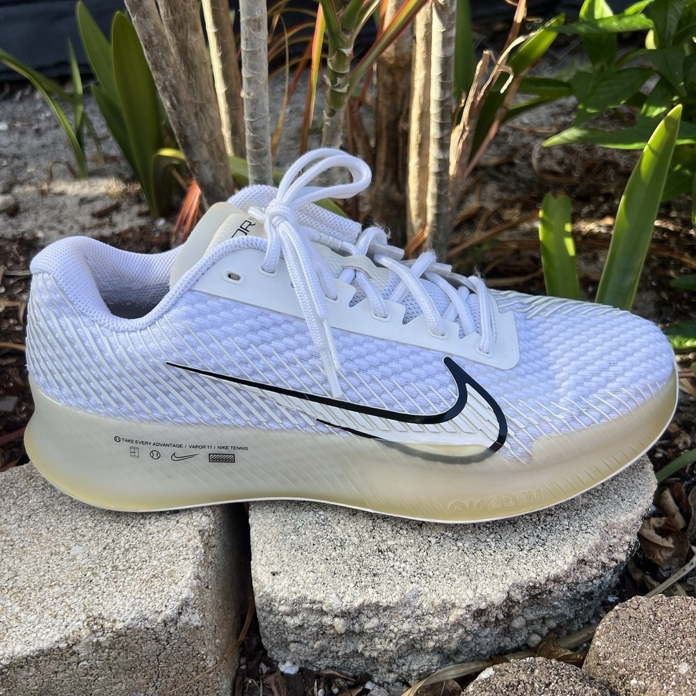 Nike Court Air Zoom Vapor 11 Low White Black  - DR6965-100 Women's Size 10
